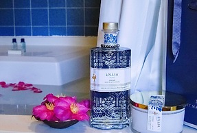 Sandaway Suites & Beach