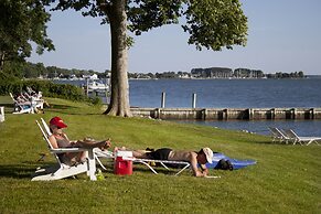 Sandaway Suites & Beach