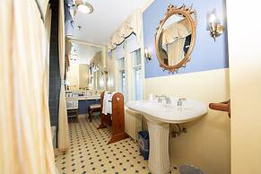 Sandaway Suites & Beach