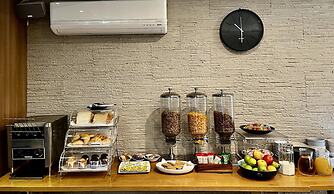 The Waverley International Hotel