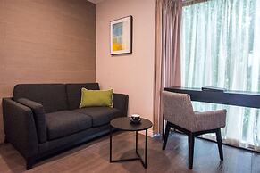 The Waverley International Hotel