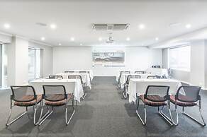 The Waverley International Hotel