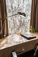 The Waverley International Hotel