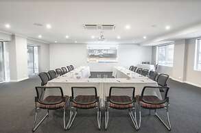 The Waverley International Hotel