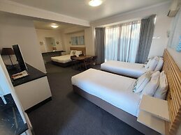 The Waverley International Hotel