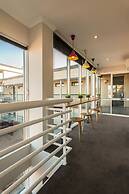 The Waverley International Hotel