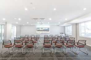 The Waverley International Hotel