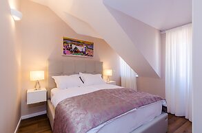 Villa Flores - Apartments