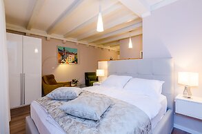 Villa Flores - Apartments