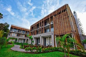 Le Petit Village Hotel & Spa