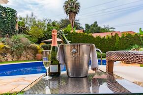 Le Petit Village Hotel & Spa