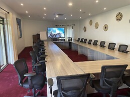 Le Petit Village Hotel & Spa