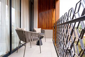 Le Petit Village Hotel & Spa