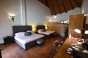 Le Petit Village Hotel & Spa