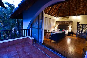 Le Petit Village Hotel & Spa