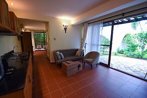 Le Petit Village Hotel & Spa