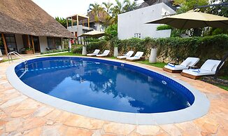 Le Petit Village Hotel & Spa