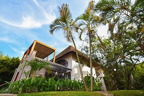 Le Petit Village Hotel & Spa