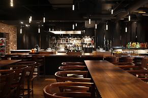 ANDAZ 5TH AVENUE, BY HYATT