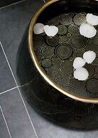 ANDAZ 5TH AVENUE, BY HYATT