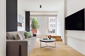 ANDAZ 5TH AVENUE, BY HYATT