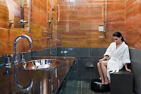 ANDAZ 5TH AVENUE, BY HYATT