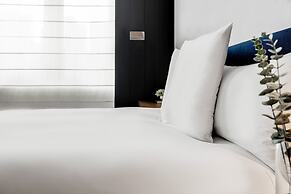 ANDAZ 5TH AVENUE, BY HYATT