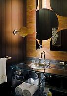 ANDAZ 5TH AVENUE, BY HYATT