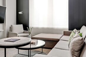 ANDAZ 5TH AVENUE, BY HYATT