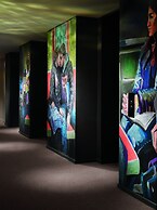 ANDAZ 5TH AVENUE, BY HYATT