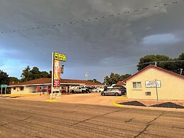 Annie Oakley Motel Oakley