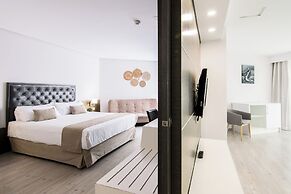 Cullera Holiday Hotel
