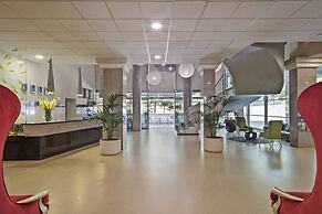 Cullera Holiday Hotel