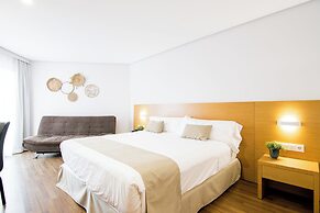 Cullera Holiday Hotel