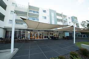 Quality Suites Pioneer Sands