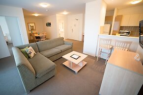 Quality Suites Pioneer Sands