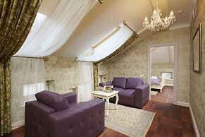 Vintage Boutique Hotel