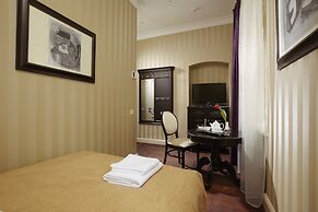 Vintage Boutique Hotel