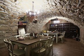 Vintage Boutique Hotel