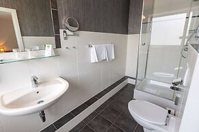 Comfort Hotel Tom Kyle
