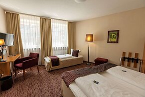 Comfort Hotel Tom Kyle