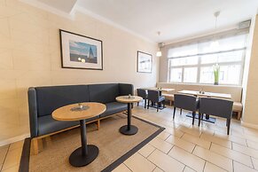 Comfort Hotel Tom Kyle