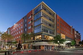 Protea Hotel Fire & Ice by Marriott JHB Melrose Arch
