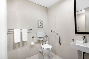 Protea Hotel Fire & Ice by Marriott JHB Melrose Arch