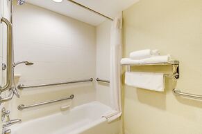 Hilton Garden Inn Waldorf