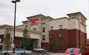 Hampton Inn Detroit/Roseville