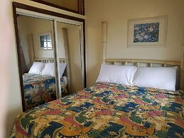 Sunset Gardens Guesthouse