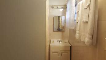 Sunset Gardens Guesthouse