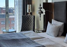Tivoli Hotel
