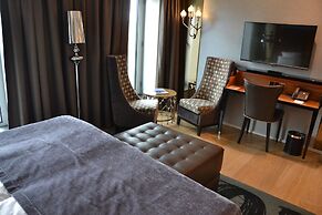 Tivoli Hotel